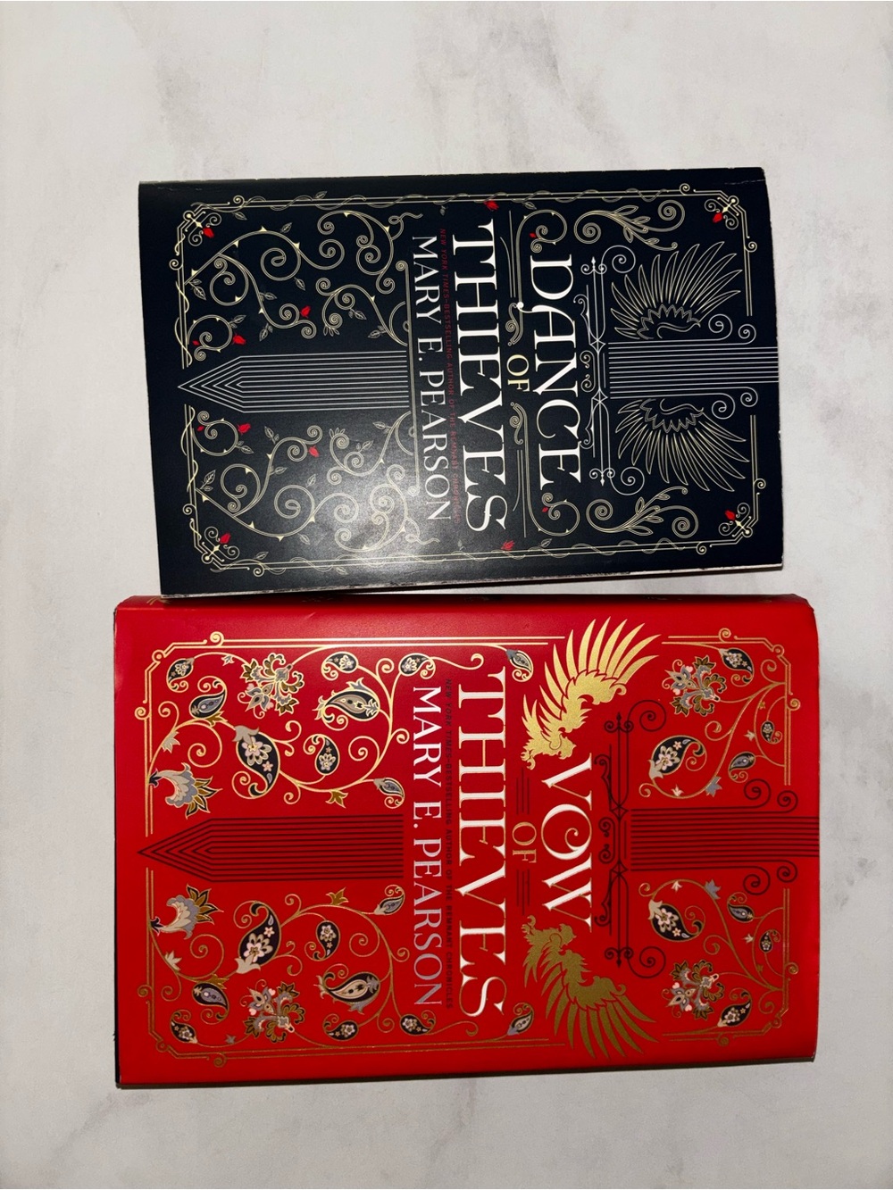 Dance of Thieves & Vow of Thieves Hardcover Set - Black & Red
